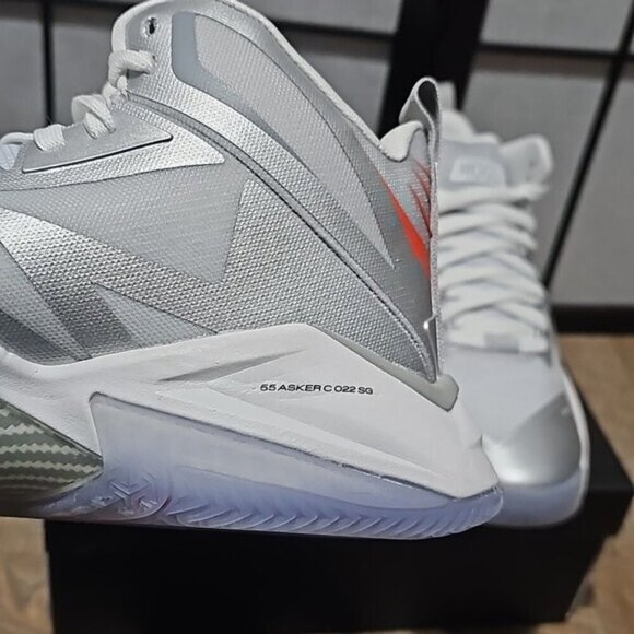 Moolah Triple Double Basketball Shoes Size 9.5 New - Picture 8 of 12